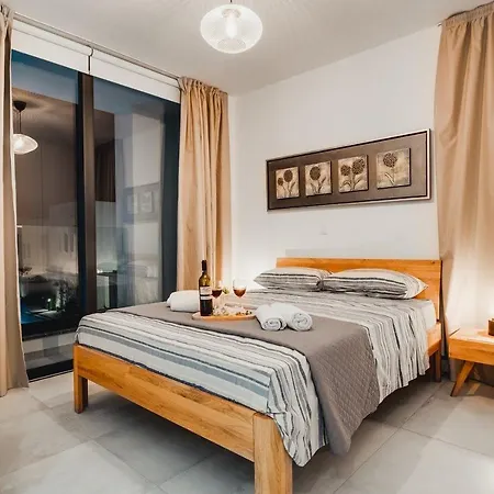 别墅 Sunnyvillas 4br New Private Pool In Pernera